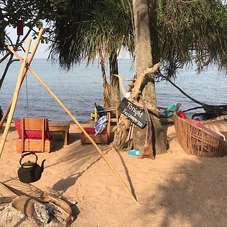 Fat Rabbit Beach Resort Kep Exterior photo