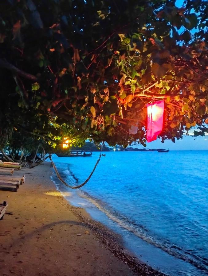 Fat Rabbit Beach Resort Kep Exterior photo