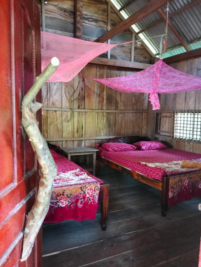 Fat Rabbit Beach Resort Kep Exterior photo