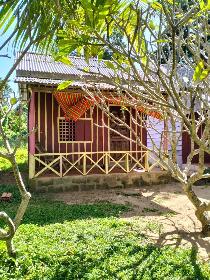 Fat Rabbit Beach Resort Kep Exterior photo