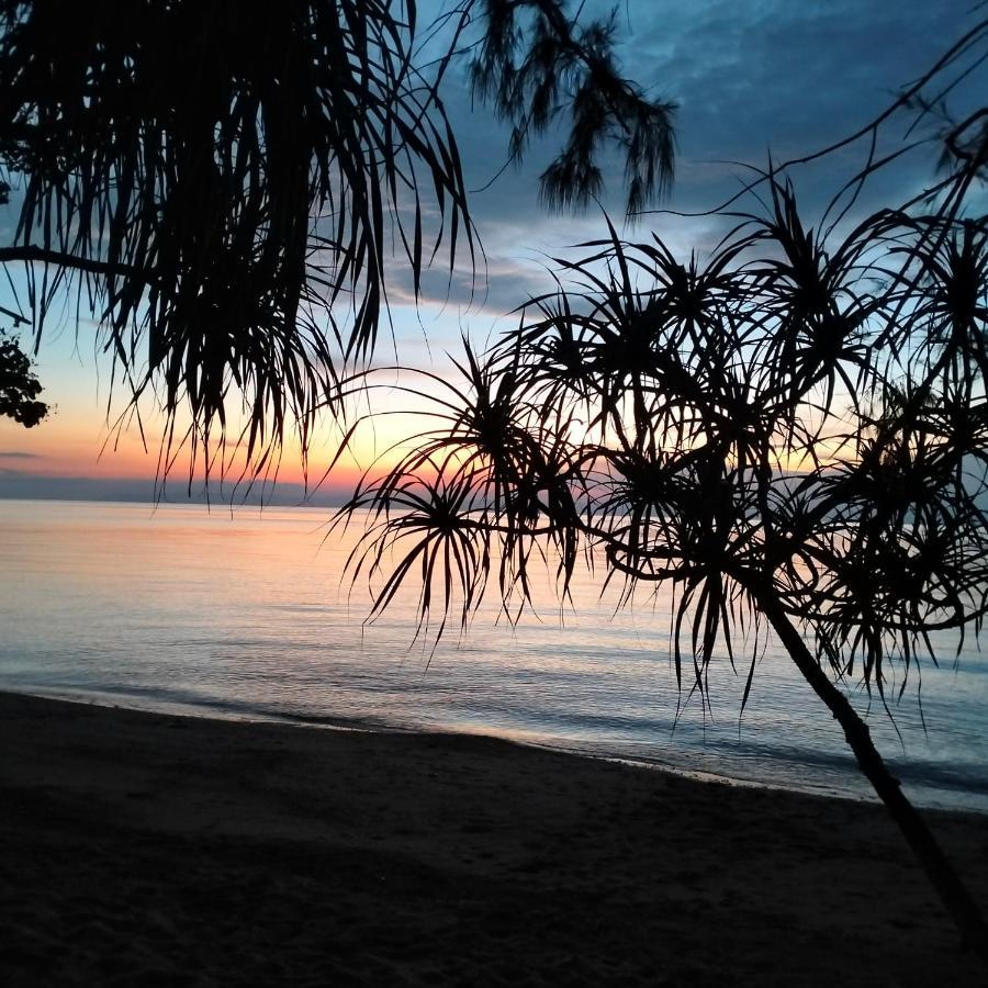 Fat Rabbit Beach Resort Kep Exterior photo